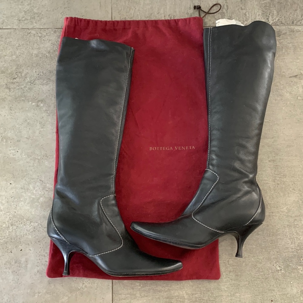 Bottega Veneta knee-high black leather boots, size 40EU, 10US